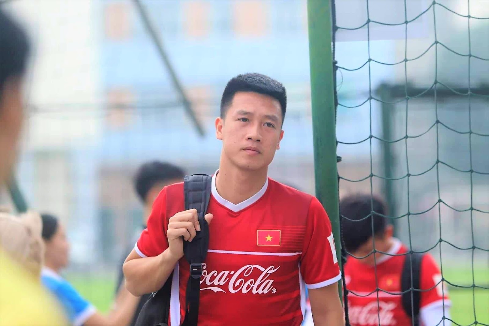Nguyễn Huy Hùng - Tiền vệ điển trai thành công nhanh chóng trên sân cỏ