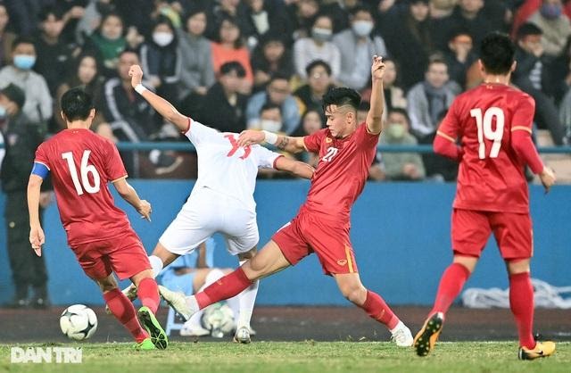 Đội tuyển bóng đá đất nước Việt Nam - các ngôi sao vàng quật cường
